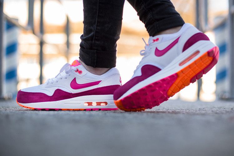 Nike Air Max 1 Fireberry (Women's)